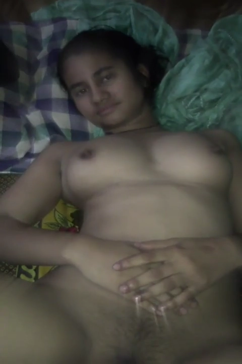Desi Virgin Pink Pussy Show MMS Video