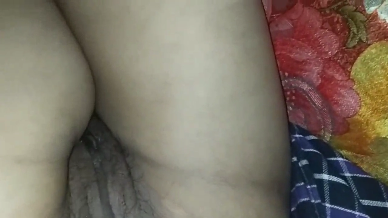 Mature Desi Pussy Exploration Video for Mature Pussy Lovers