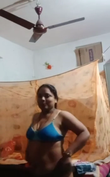 Desi Horny Bhabhi Striptease Show Video