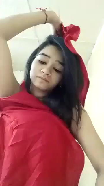 Cute Looking Indian Girl Nude Video Leaked Online