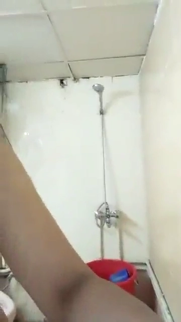 Cute Looking Indian Girl Nude Video Leaked Online