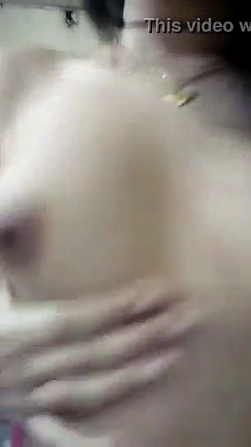 Cute Looking Indian Girl Nude Video Leaked Online