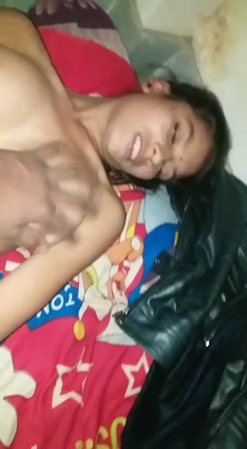 Give Cum Tribute to This Cute Dehati Sexy Bhabhi